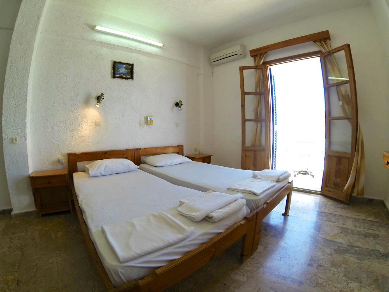 Panormitis Studios Myrties Luaran gambar
